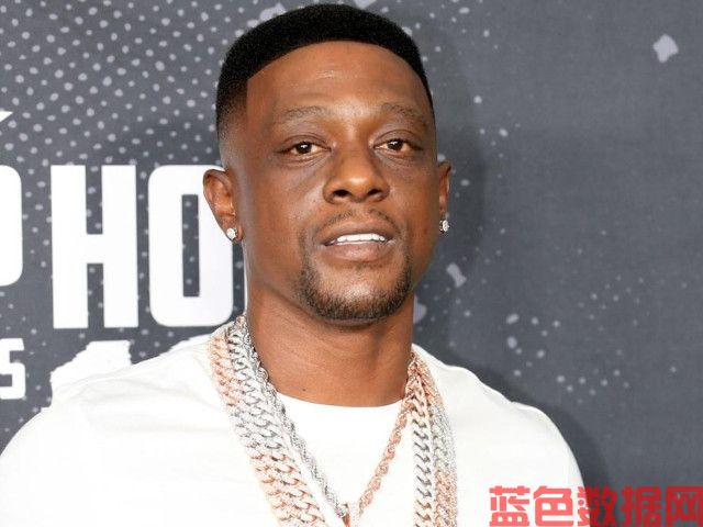 吹牛老爹被捕后，Boosie BadAzz为他辩护:“其他所有著名艺人都做过的事