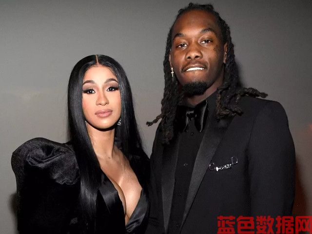 Cardi B和Offset迎来了第三个孩子，分享了亲密的分娩镜头