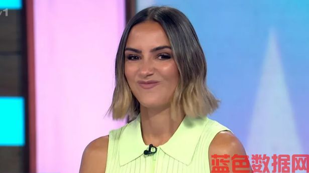 “Loose Women”乐队的弗兰基·布里奇(Frankie Bridge)怒