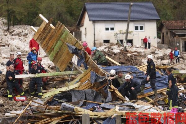 波斯尼亚洪水和山体滑坡造成至少16人死亡