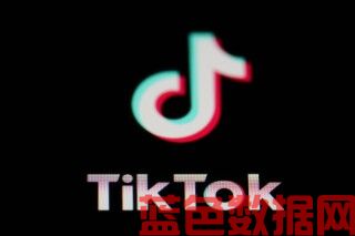 灰机@hz2333特朗普承诺要“拯救TikTok”。接下来会发生什么就不太清楚了